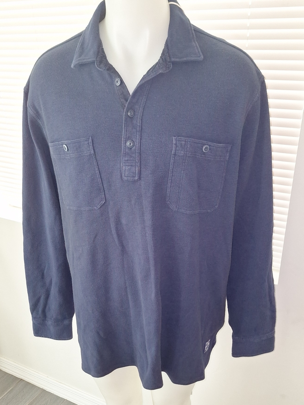 Men's Long-Sleeve Polo Shirt in Navy with Dual Chest Pockets